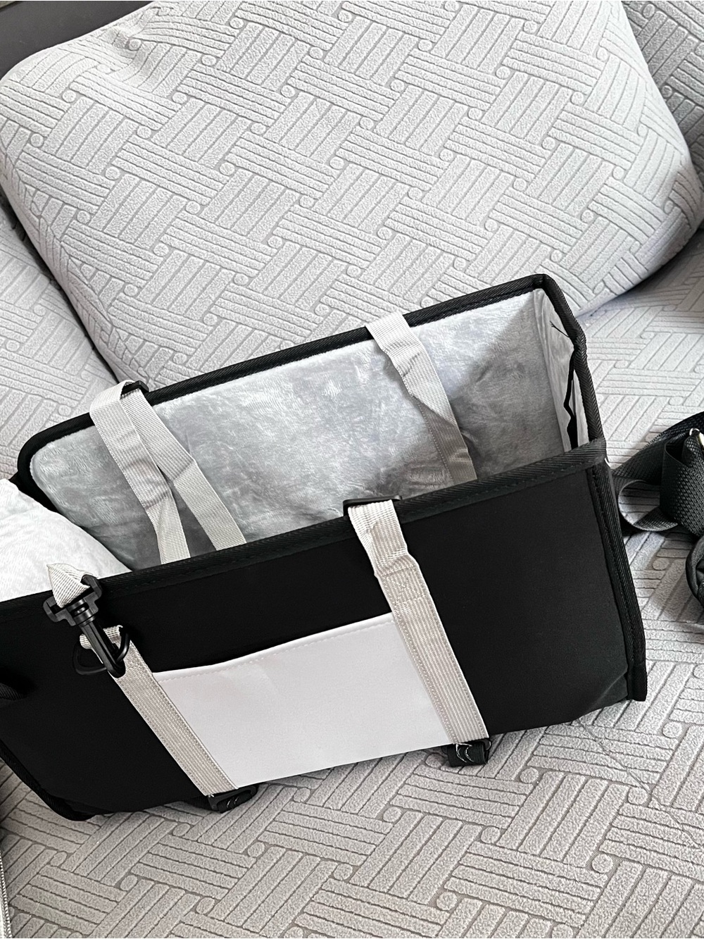 Cozy Pet Car Seat - Grey
